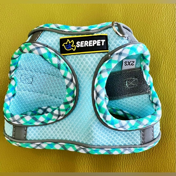 LIKE NEW, Cute blue dog or puppy harness. Used only two times!! - Picture 2 of 8